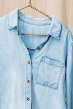 Load image into Gallery viewer, DENIM BUTTON DOWN
