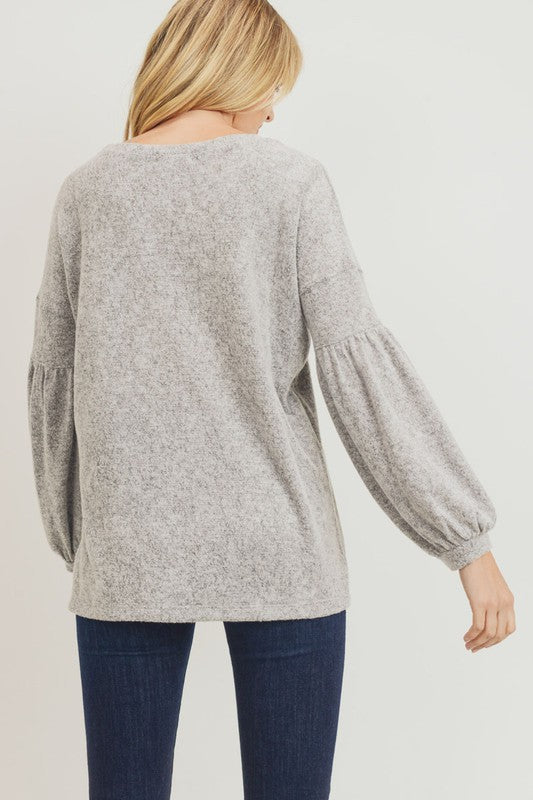 BRUSHED KNIT BALLON SLEEVE TOP