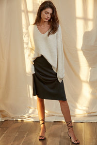 V NECK KNIT PULLOVER