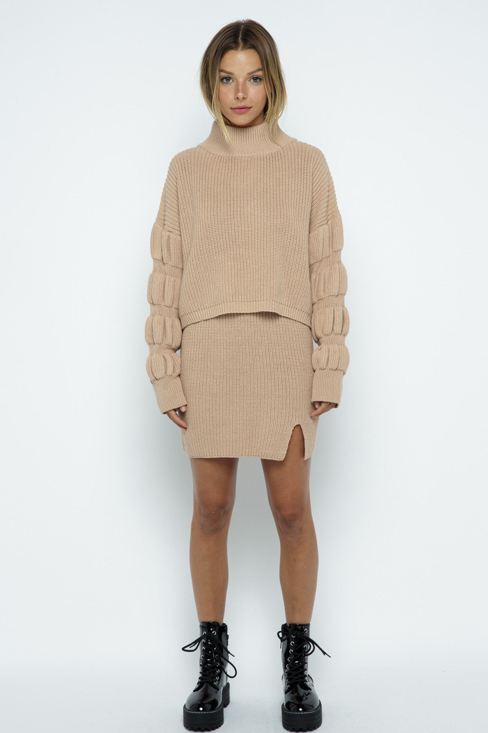 SWEATER AND SKIRT SET
